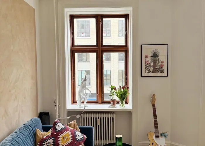 & Stylish 3-person I 5 Min To Metro Apartman